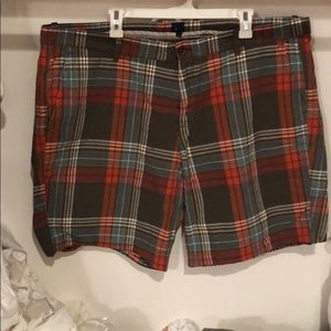 Gap plaid shorts